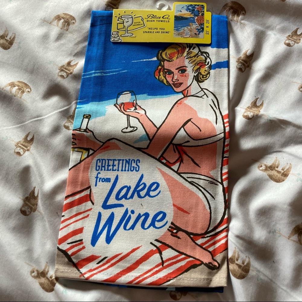 B1G1🌸 NWT Greetings From Lake Wine Dish Towel